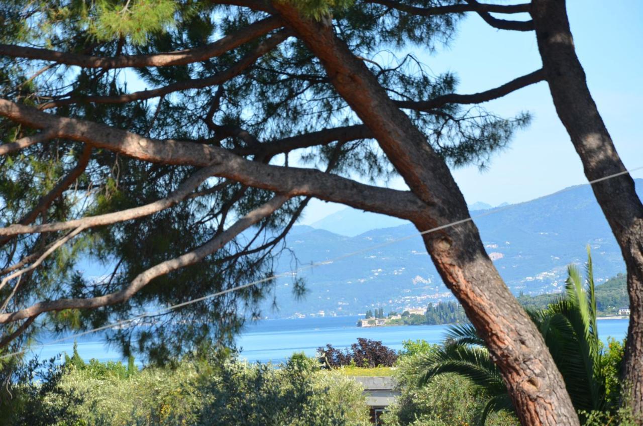 Elena Apartment - View Lake - Private Garage Bardolino Kültér fotó