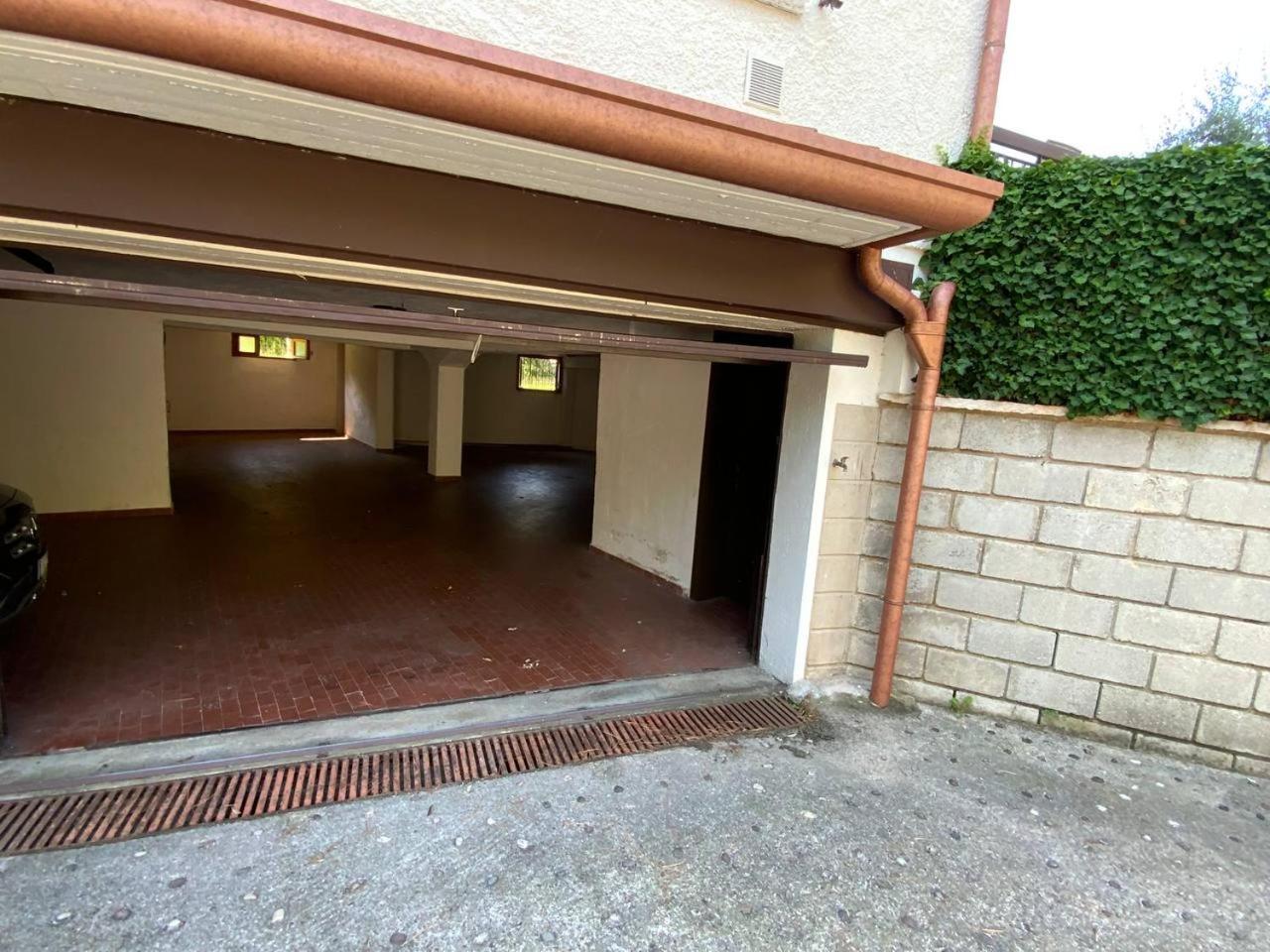 Elena Apartment - View Lake - Private Garage Bardolino Kültér fotó